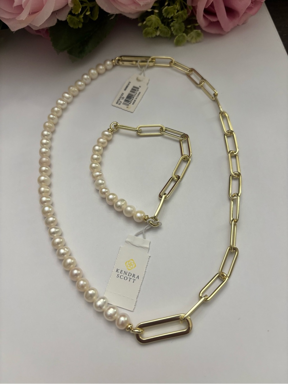 NWT Kendra Scott  set of Ashton Half Chain Necklace + bracelet in gold Pearl